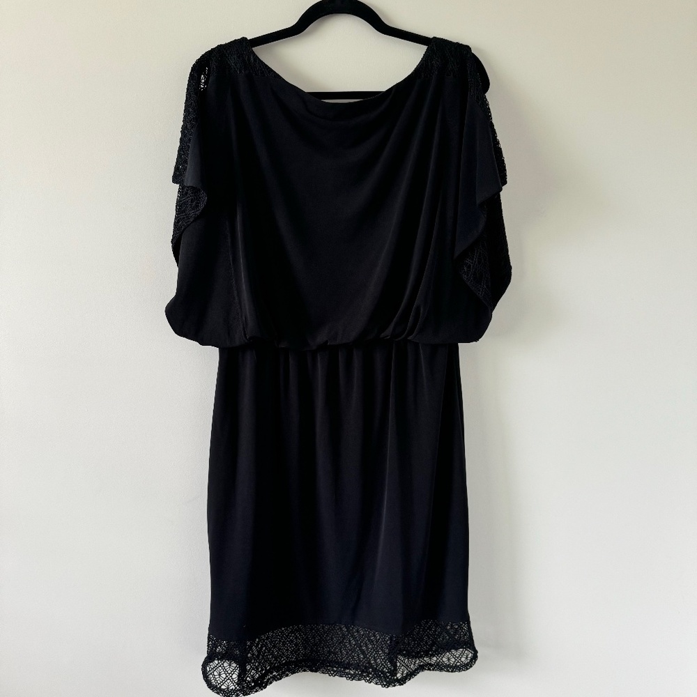 Sangria drop waist knee-length dress with lace trim black size L